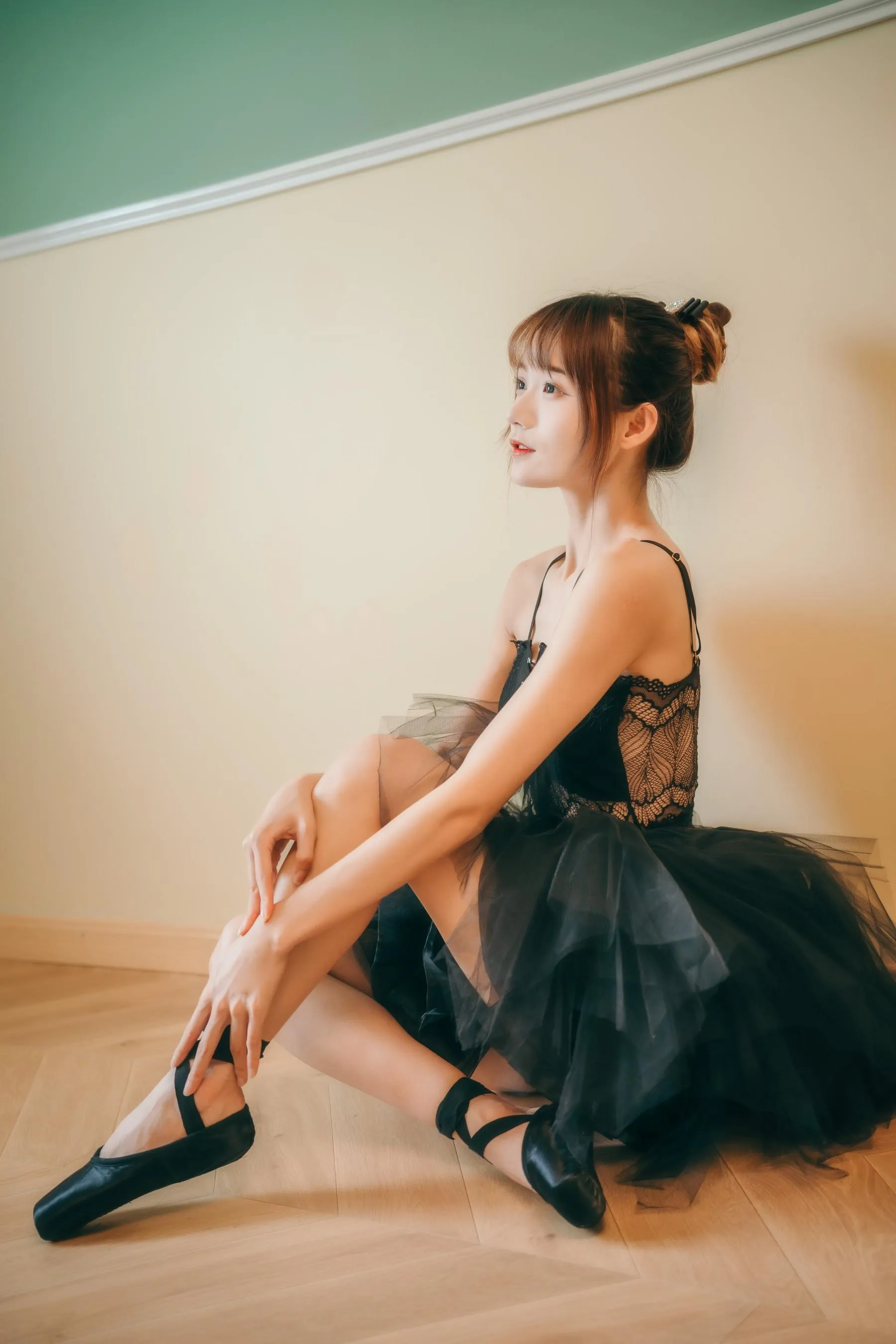 [YITUYU艺图语]2022.09.07 足尖上的温柔 兔子Zzz不吃胡萝卜 [22P]插图1